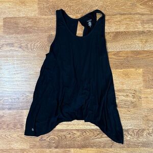 Black Women's Keyhole back long Tank Top SAVVI
